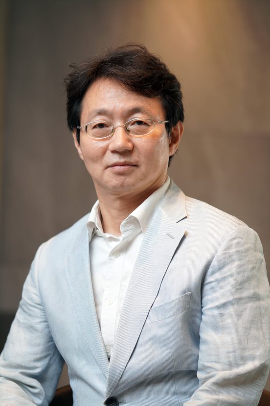 포항공과대학교 물리학과 주임교수 윤무현